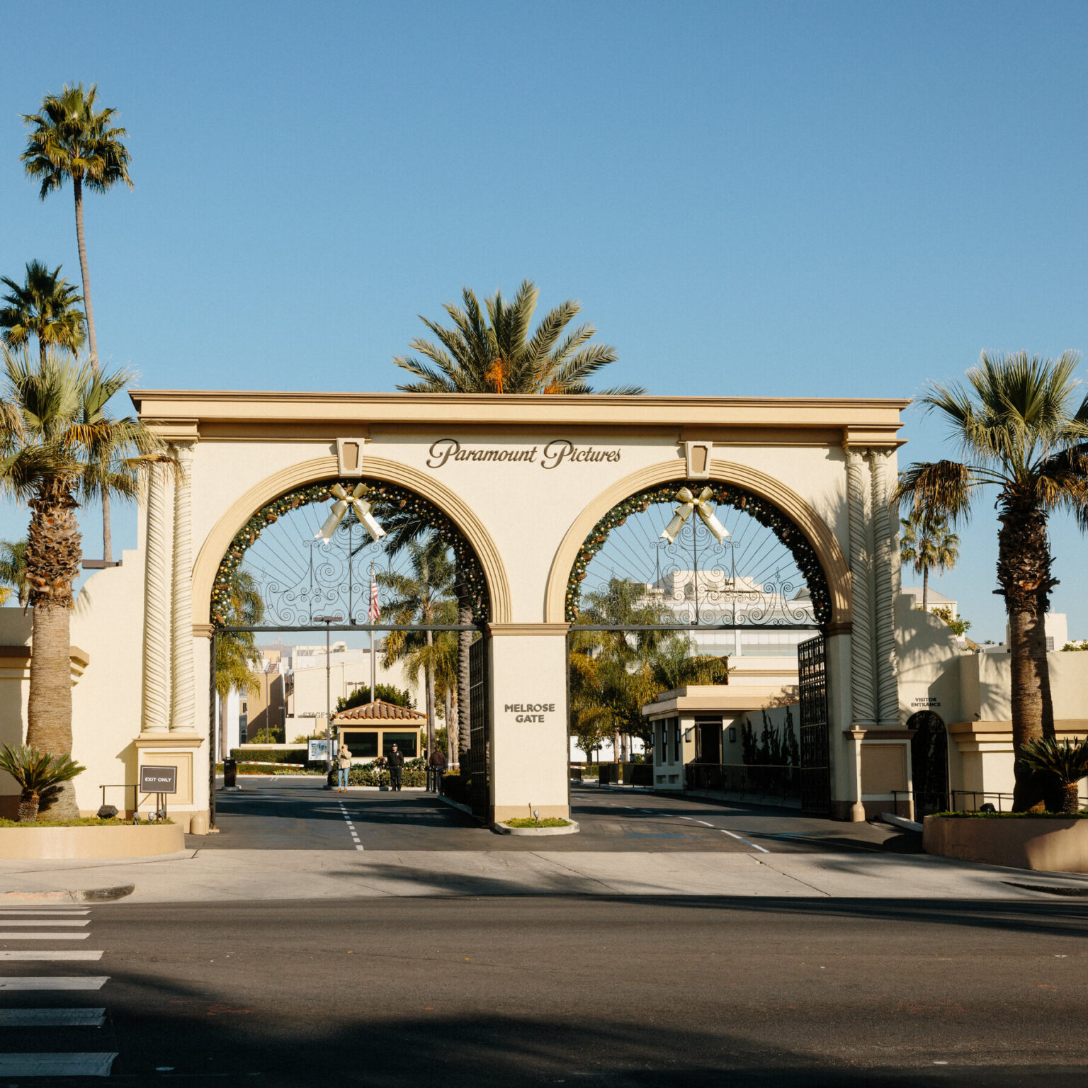 Paramount Raises Its Bid for Warner Bros. Discovery