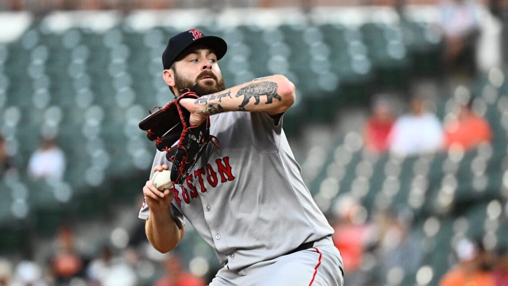 MLB free agency predictions: Giolito, Marte and players who can decide roster battles