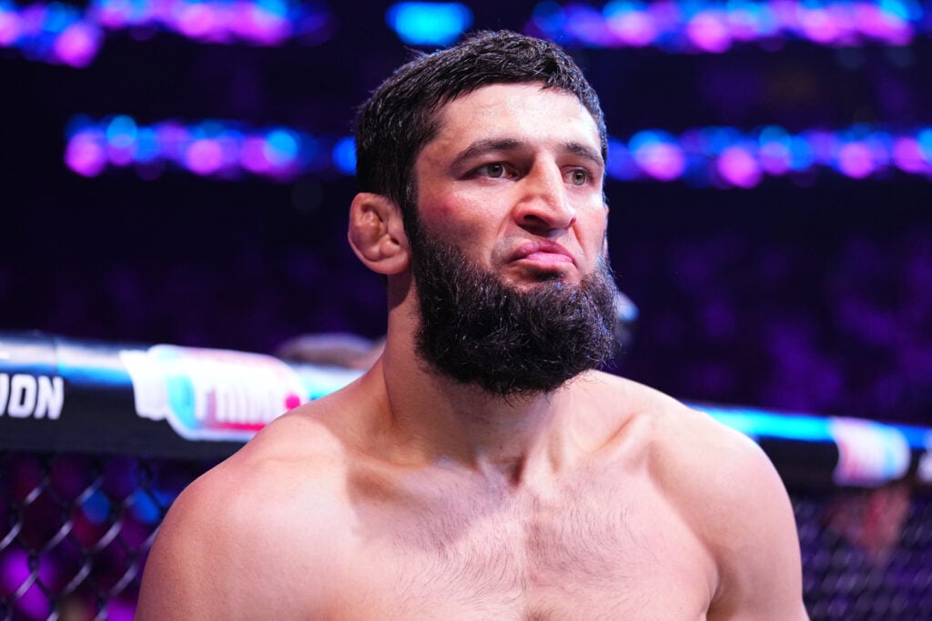 Khamzat Chimaev does not care about retiring undefeated like Khabib Nurmagomedov Khamzat Chimaev does not care about retiring undefeated like Khabib Nurmagomedov