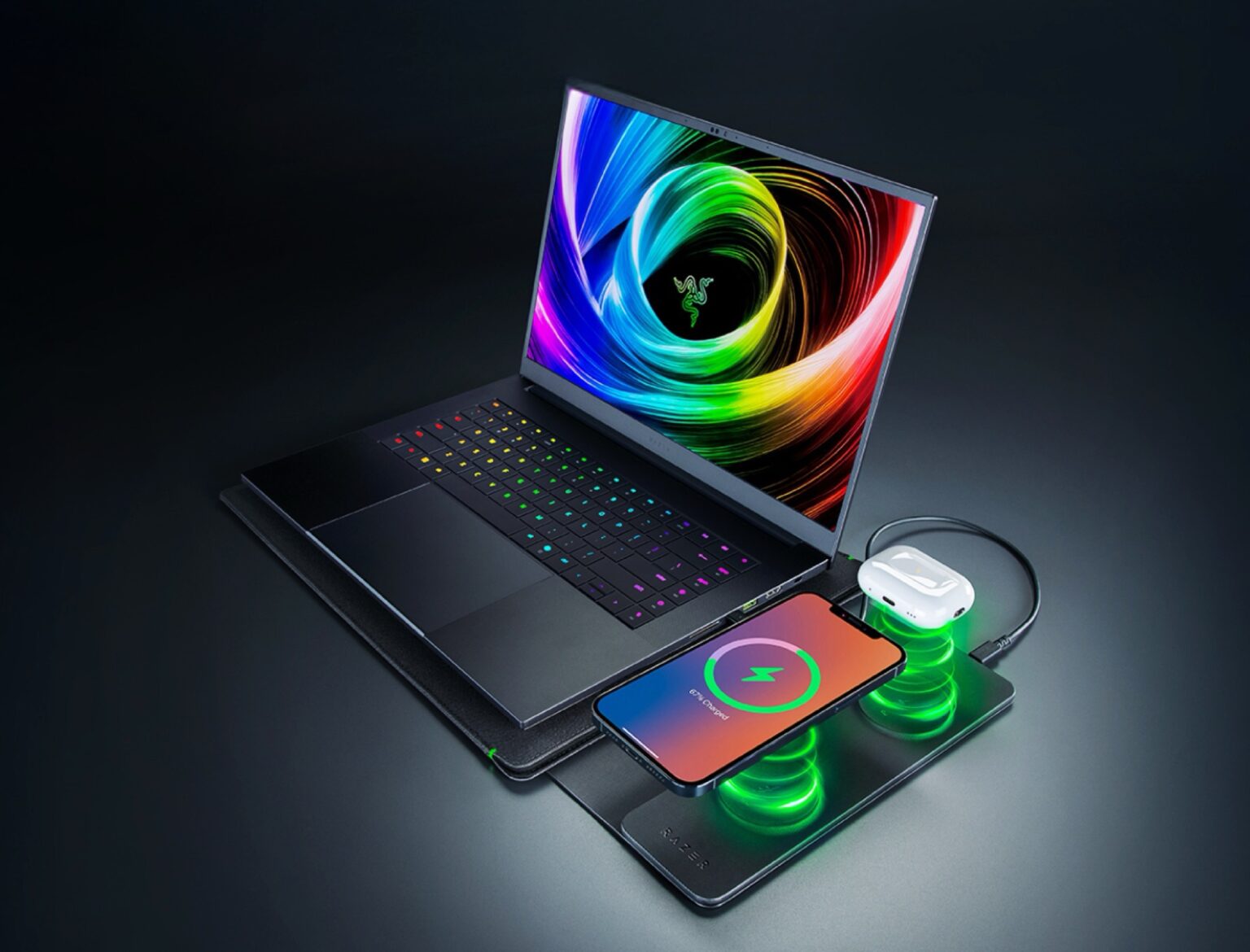 Razer introduces laptop sleeve featuring dual MagSafe charging pads