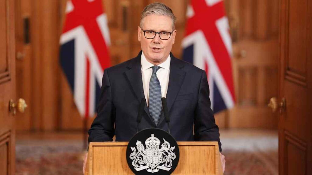 UK draws up options for mass evacuation of citizens from the Middle East