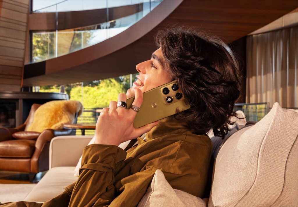 Motorola to deliver privacy-focused phones by offering GrapheneOS as alternative to Android Motorola to deliver privacy-focused phones by offering GrapheneOS as alternative to Android