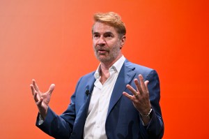 Top AI economist who found ‘significant and disproportionate impact’ on entry-level jobs finds link between robots and minimum wage hikes Top AI economist who found ‘significant and disproportionate impact’ on entry-level jobs finds link between robots and minimum wage hikes