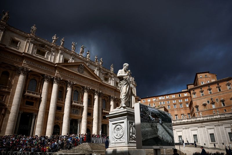 Vatican warns against cosmetic surgery’s ‘cult of the body’… Vatican warns against cosmetic surgery’s ‘cult of the body’…