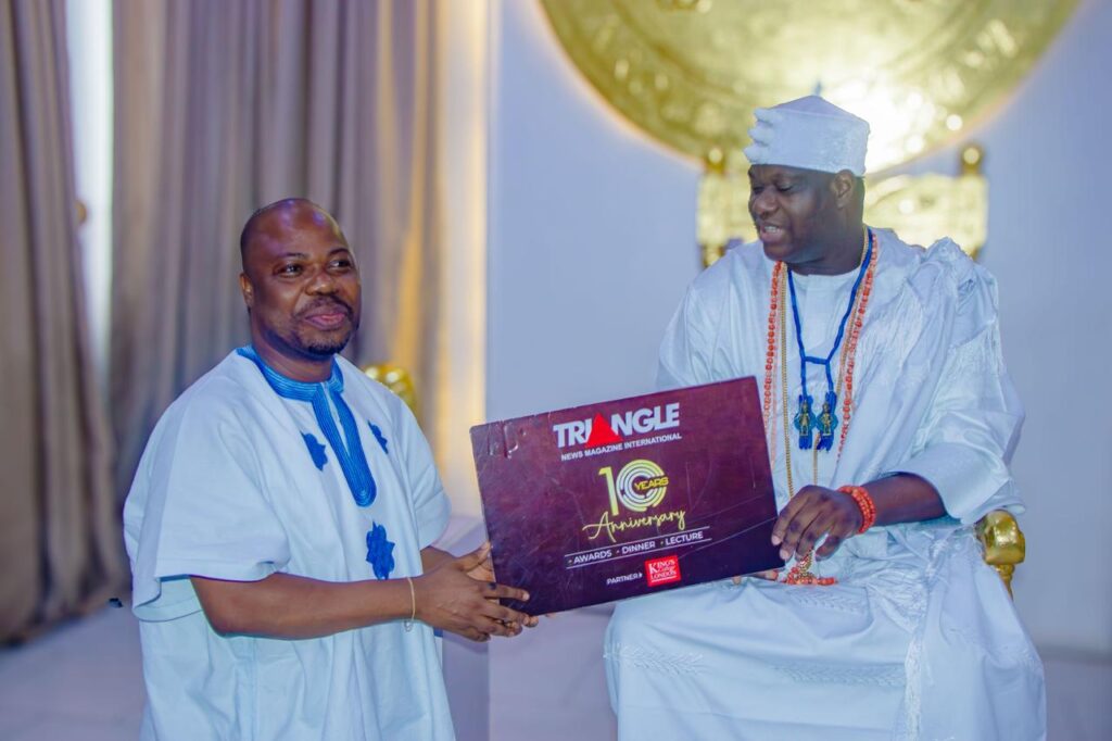 Ooni Endorses Triangle Face of Africa Leadership Award as Organisers Present Invitation Ahead of London Ceremony