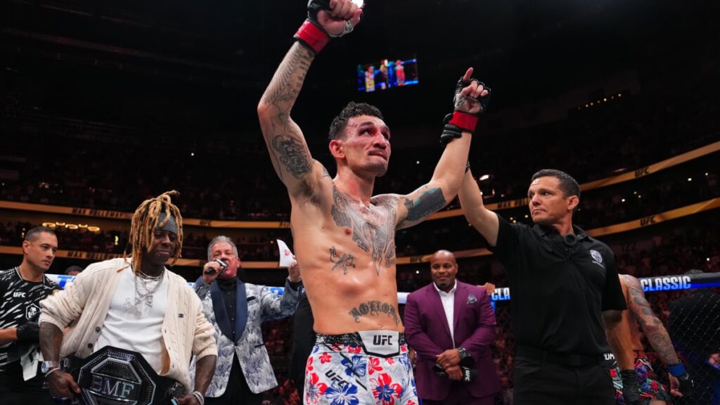 How to watch Holloway vs. Oliveira in UFC 326 online for free