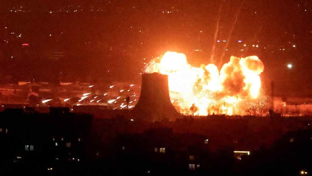 Trump hits out at Starmer over UK reluctance to support Iran attacks