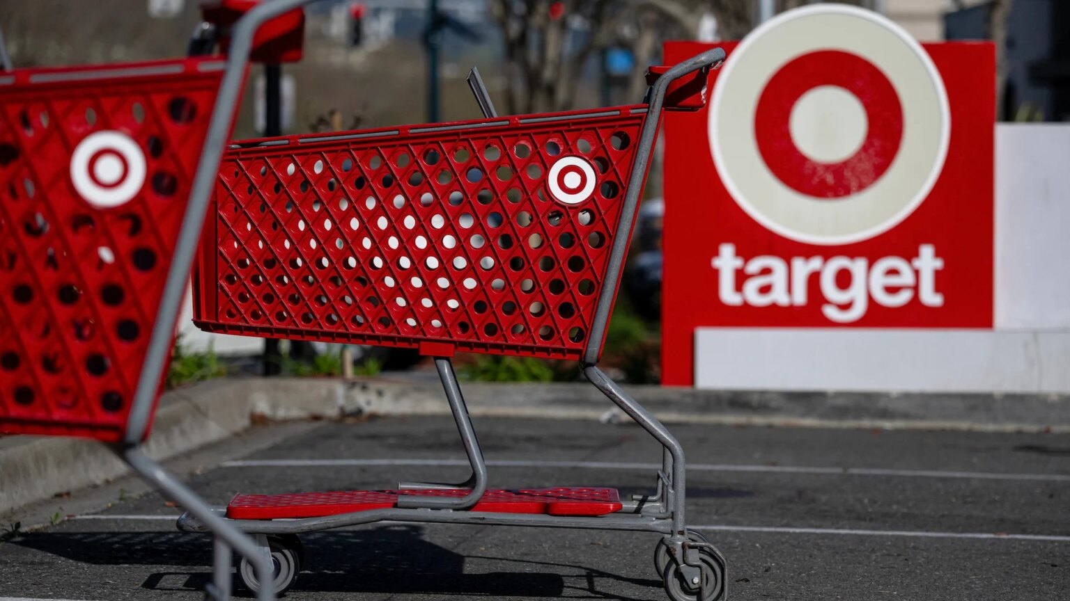 Target Slashes Prices on 3,000 Items in Big Bet on Reviving Sales