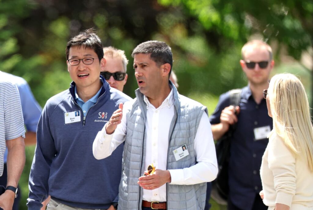 Kevin Warsh’s Fed confirmation faces new delay, key senator says. Here’s why.