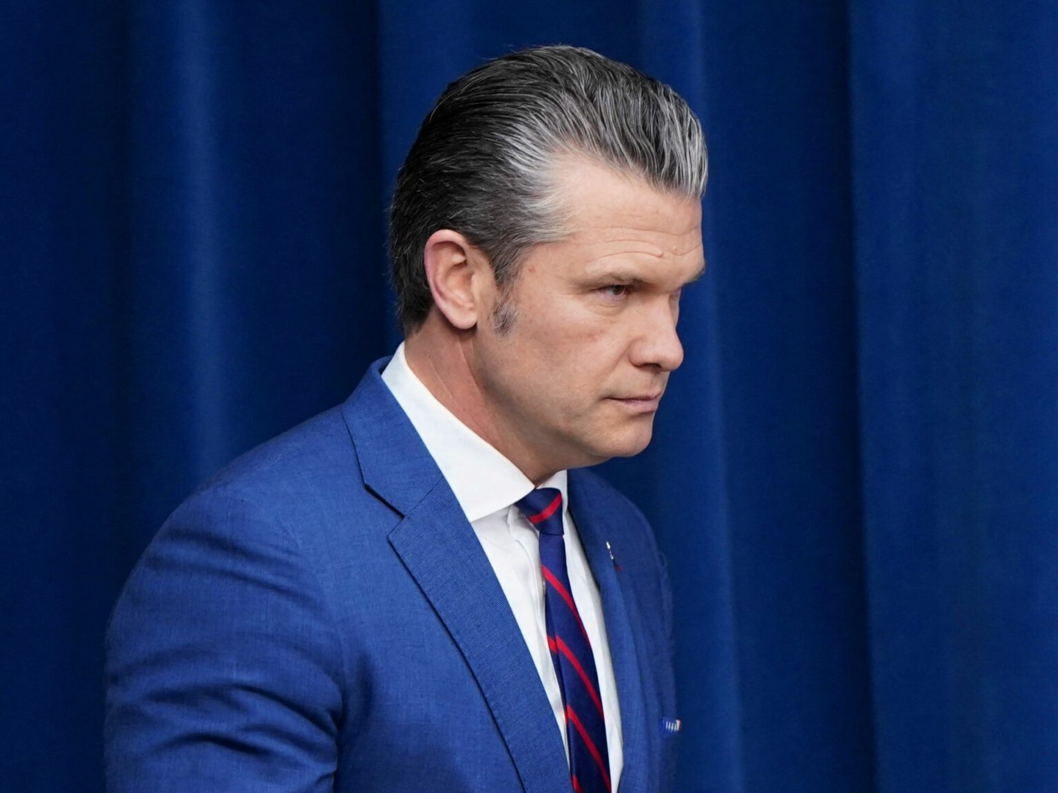 Experts doubt Hegseth claim no need to ‘worry about’ Hormuz