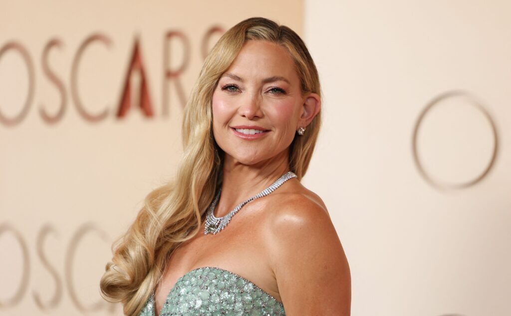 Kate Hudson Frosted Herself With ‘Liquid Diamond Nails’ at the 2026 Oscars Kate Hudson Frosted Herself With ‘Liquid Diamond Nails’ at the 2026 Oscars