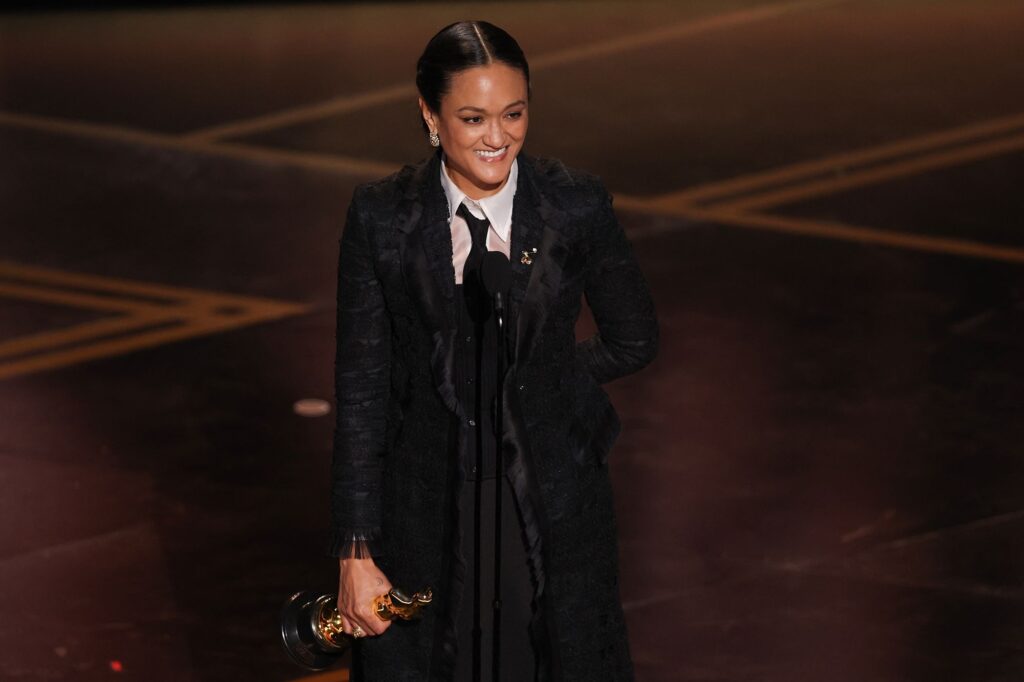 Oscars 2026 Live Updates: Bridesmaids Cast Reunites