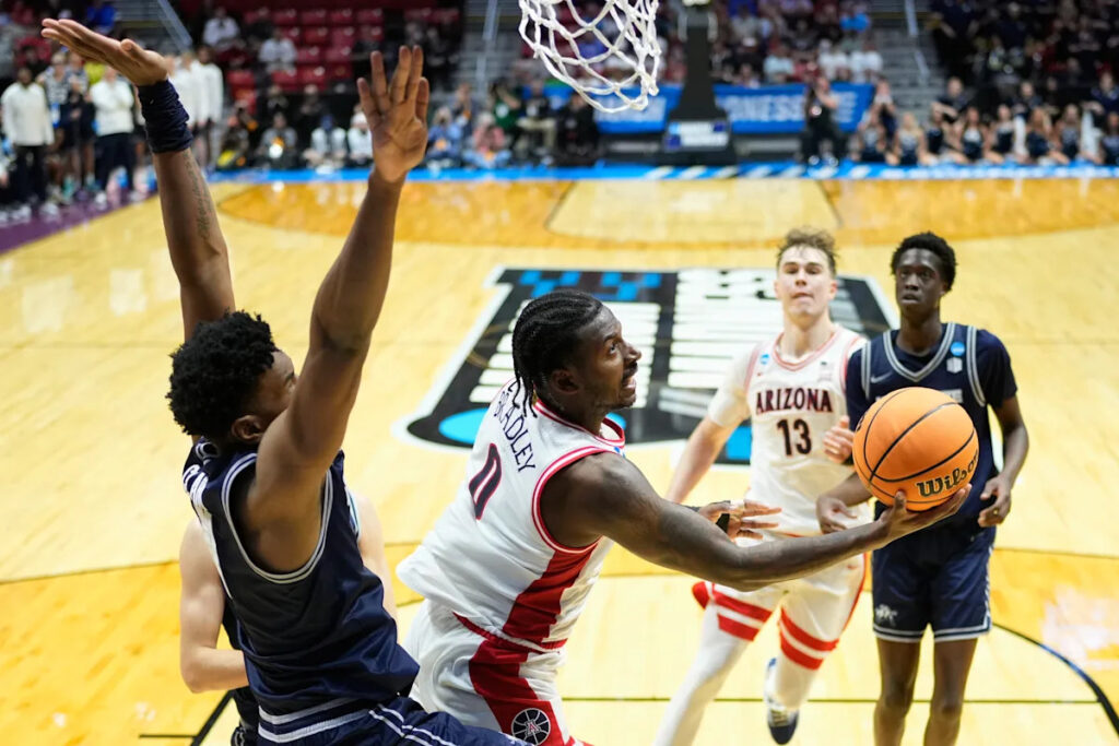 Bradley scores 18 points to lead No. 1-seeded Arizona past Utah State 78-66 to reach Sweet 16 Bradley scores 18 points to lead No. 1-seeded Arizona past Utah State 78-66 to reach Sweet 16