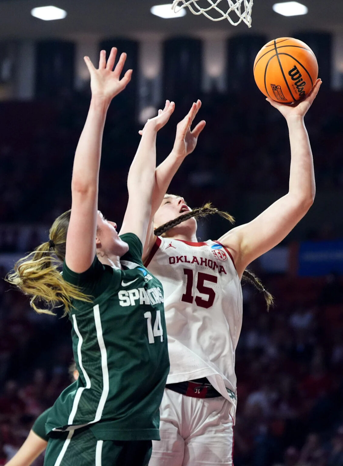 Oklahoma Sooners earn 77-71 win over Michigan State Spartans