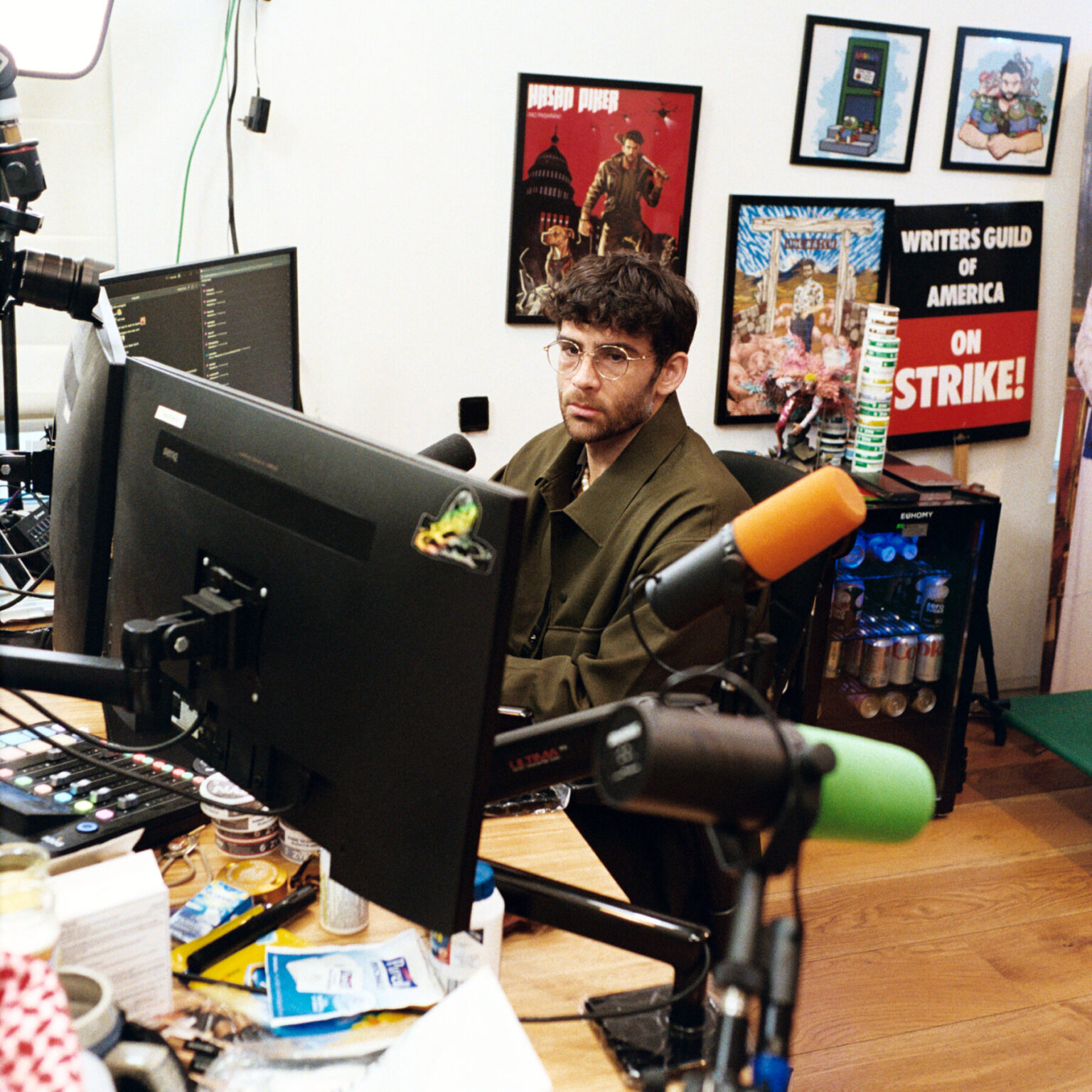 Hasan Piker Defends Upscale Lodging During Humanitarian Mission in Cuba