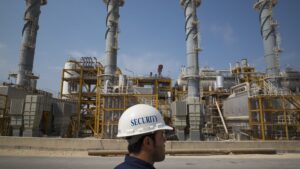 Oil drops more than 4% as Trump signals Iran talks despite Tehran denial