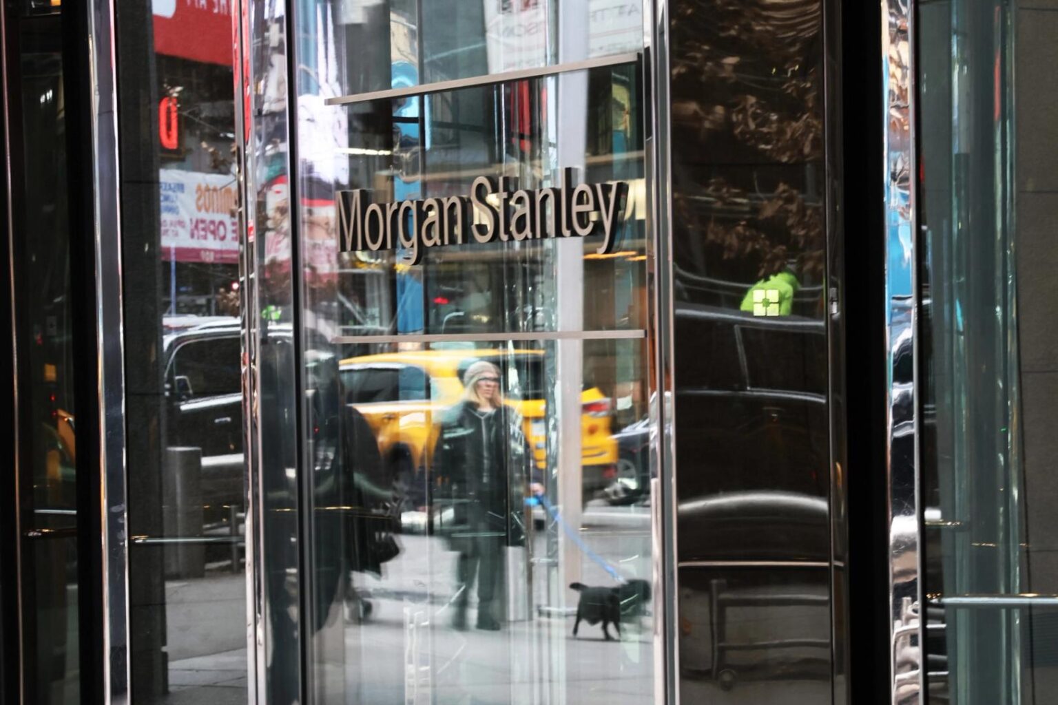 Morgan Stanley enters bitcoin ETF race with market-leading low fee Morgan Stanley enters bitcoin ETF race with market-leading low fee
