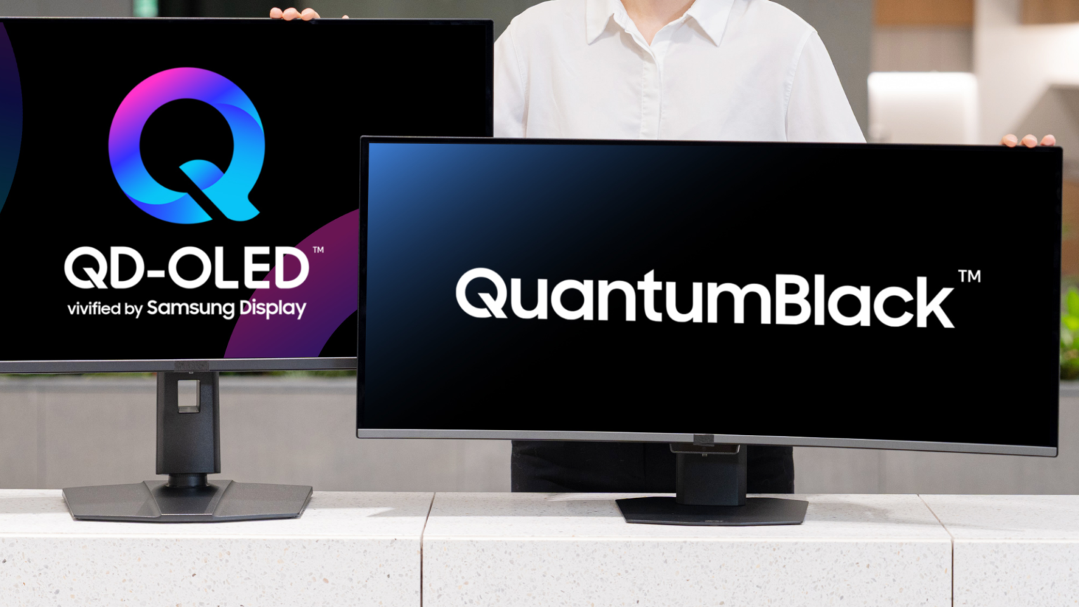 Samsung’s new OLED monitor panels are built to battle glare and scratches Samsung’s new OLED monitor panels are built to battle glare and scratches