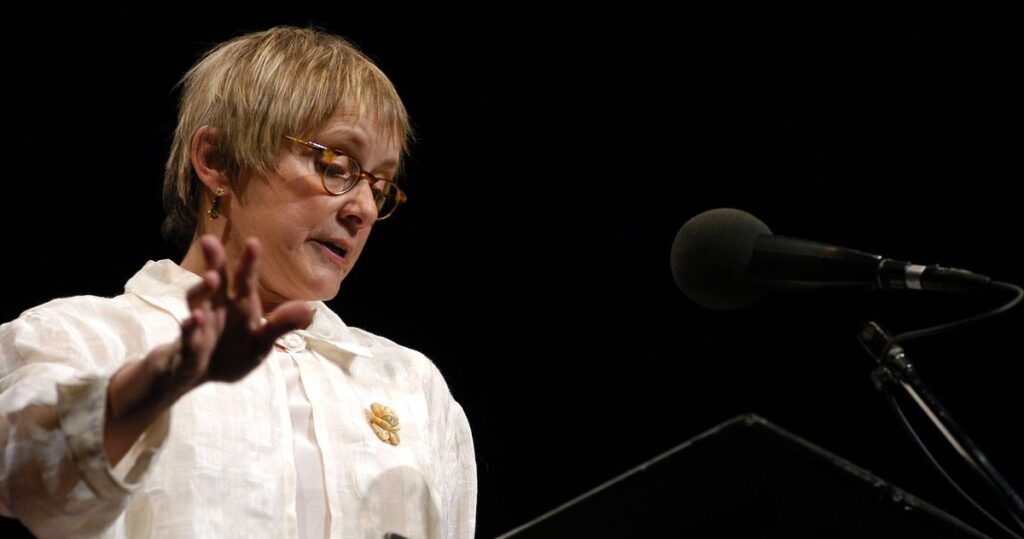 Tony-Nominated Actor Mary Beth Hurt, Dead at 79