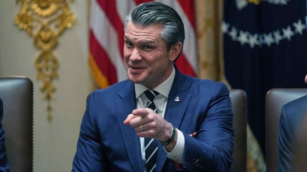 Pete Hegseth’s broker looked to buy defence fund before Iran attack Pete Hegseth’s broker looked to buy defence fund before Iran attack