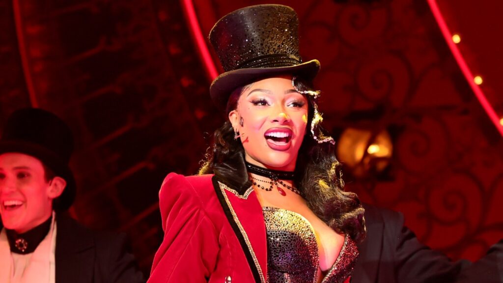 Megan Thee Stallion Hospitalized in New York After Exiting ‘Moulin Rouge’ Performance Mid-Show Megan Thee Stallion Hospitalized in New York After Exiting ‘Moulin Rouge’ Performance Mid-Show