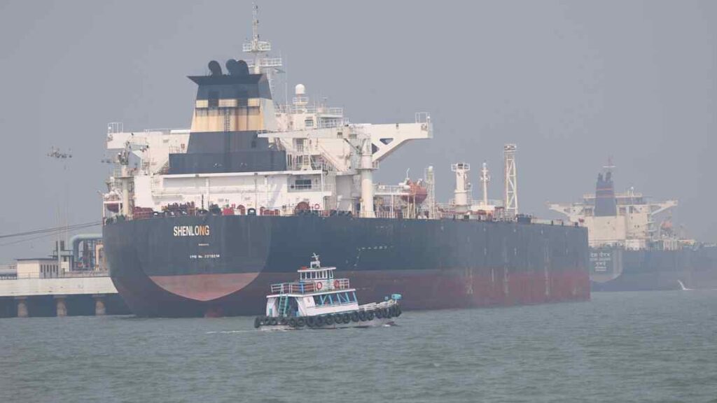 Oil cargo prices surge as fears of supply shortage grip market