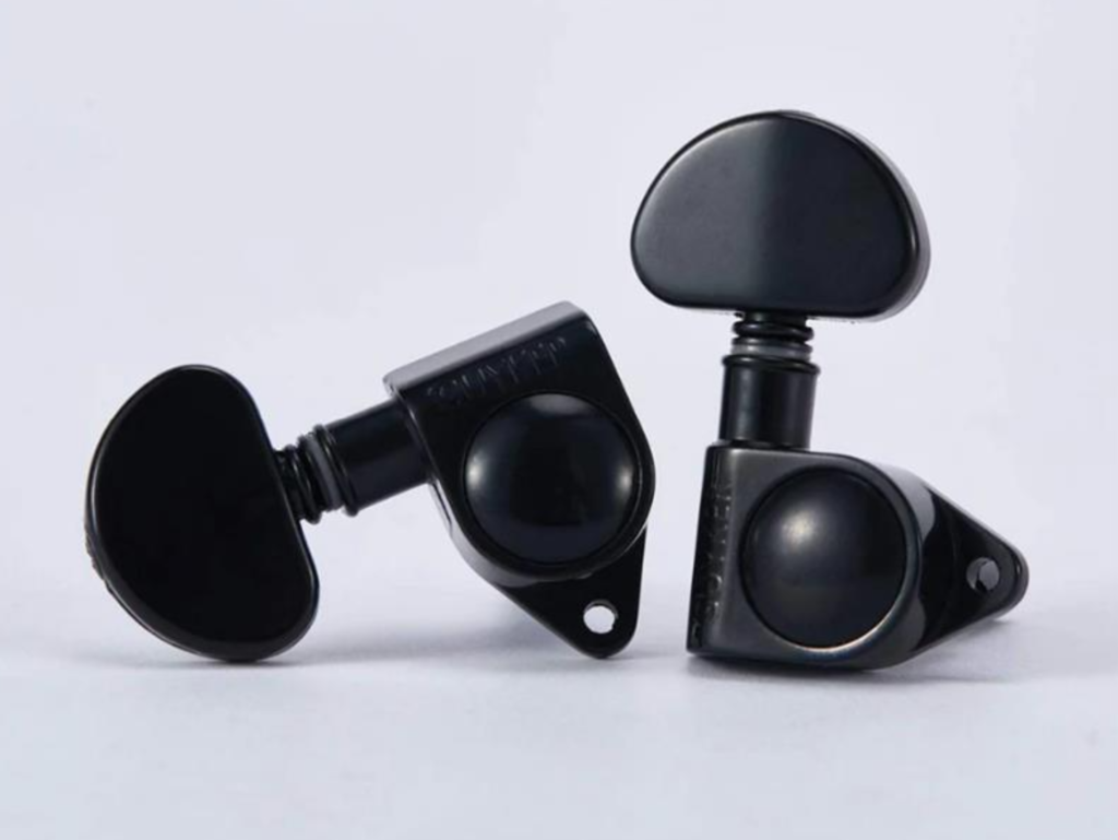 Locking vs. Standard Tuning Machines: Which One Should You Use? Locking vs. Standard Tuning Machines: Which One Should You Use?