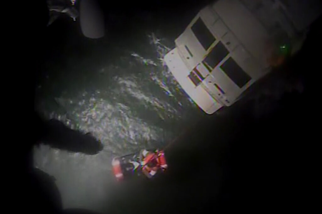 Coast Guard helicopter rescues 4 from broken-down yacht caught in 12-foot waves off Long Island: heart-stopping video