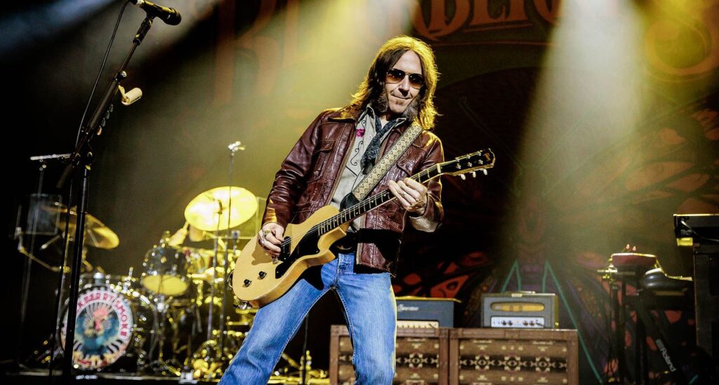 “Ithought, ‘Is the guitar in open G tuning?’ But I soon discovered it wasn’t a standard guitar at all”: Charlie Starr on the magic of the B-Bender – and 5 bender-inspired licks you can play on any electric