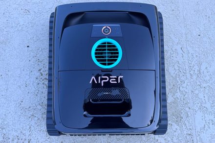 Aiper Scuba V3 Review: Finally, a pool robot with an actual brain Aiper Scuba V3 Review: Finally, a pool robot with an actual brain