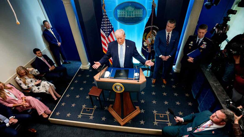 Trump’s ceasefire fails to heal Maga split over Iran war