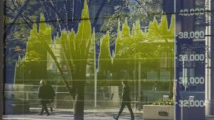 Asia markets trade lower as investors assess fragile Iran-U.S. ceasefire deal Asia markets trade lower as investors assess fragile Iran-U.S. ceasefire deal