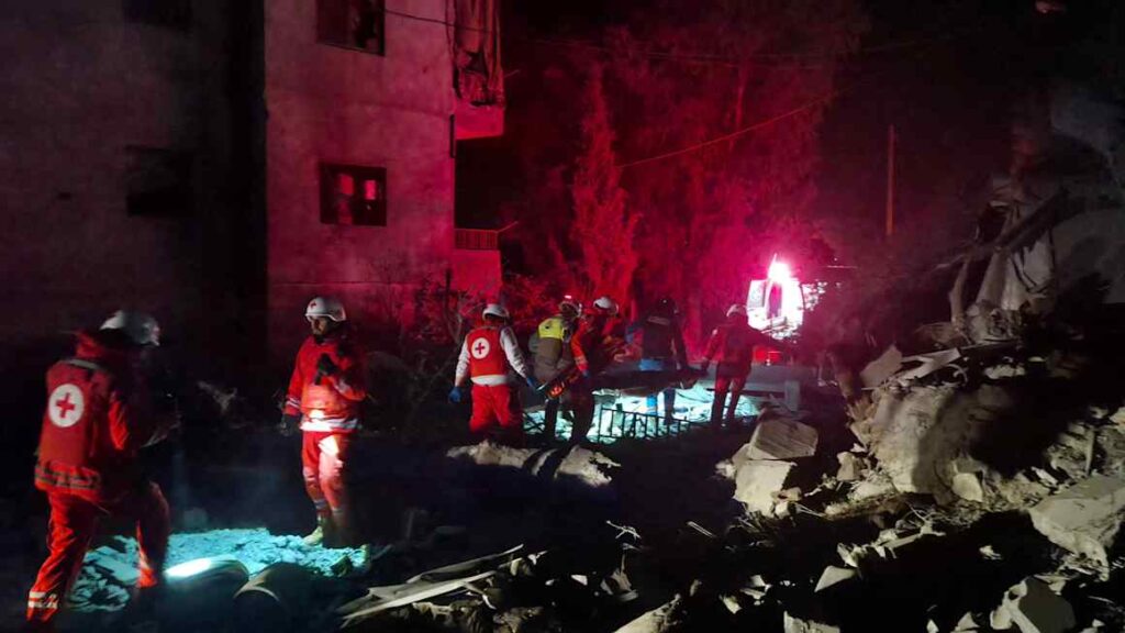 Trump warns Iran over charging for passage through strait