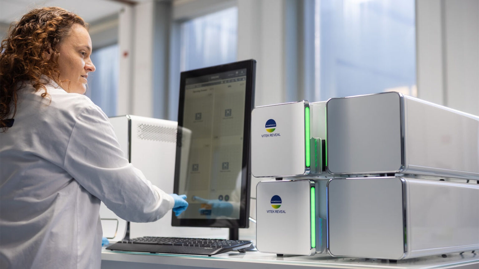 Does Rapid Antimicrobial Testing for Gram-Negative Bacteremia Improve Outcomes?