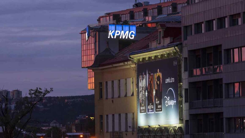 Big Four’s shrinkage at the top presages weakness at the bottom line