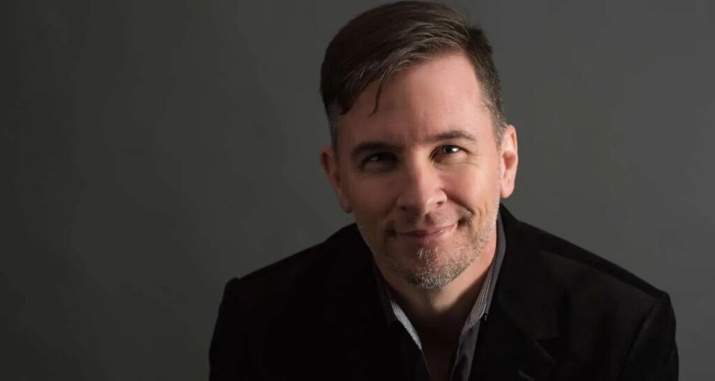 Latest Music Industry Hires: Warner Chappell India, Beatport, Apple, Surfdog, Big Machine, Versa, K-Love, More