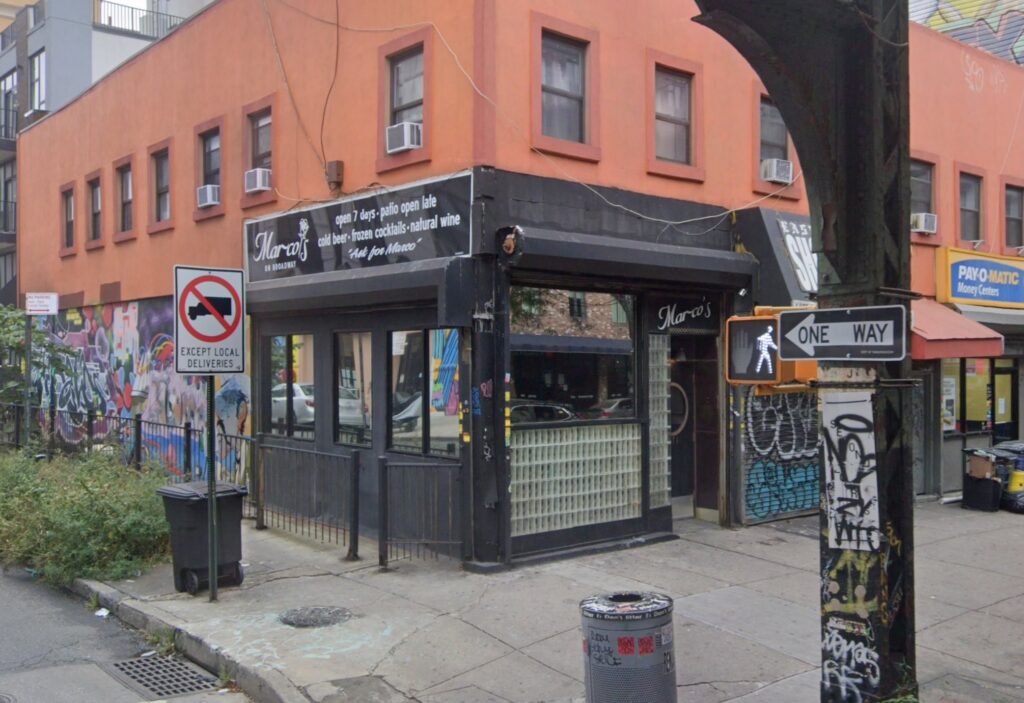 Man, 26, stabbed to death outside NYC bar after argument turns bloody: sources