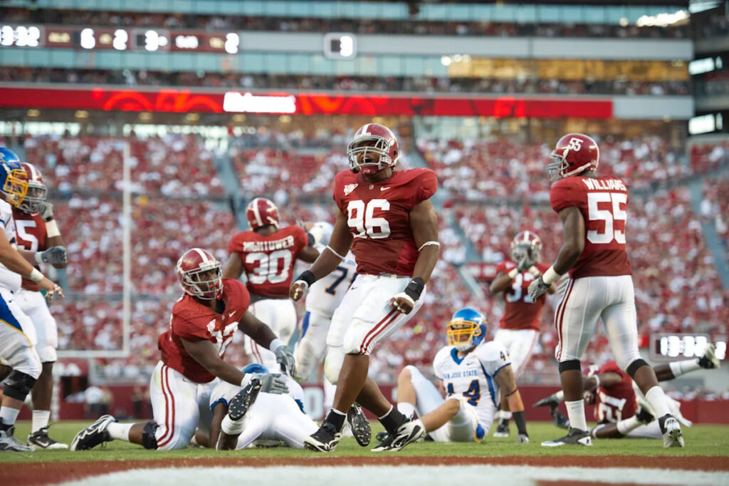 Ex-Alabama defensive lineman pleads guilty after impersonating 3 NFL players to fraudulently obtain nearly $20M in loans