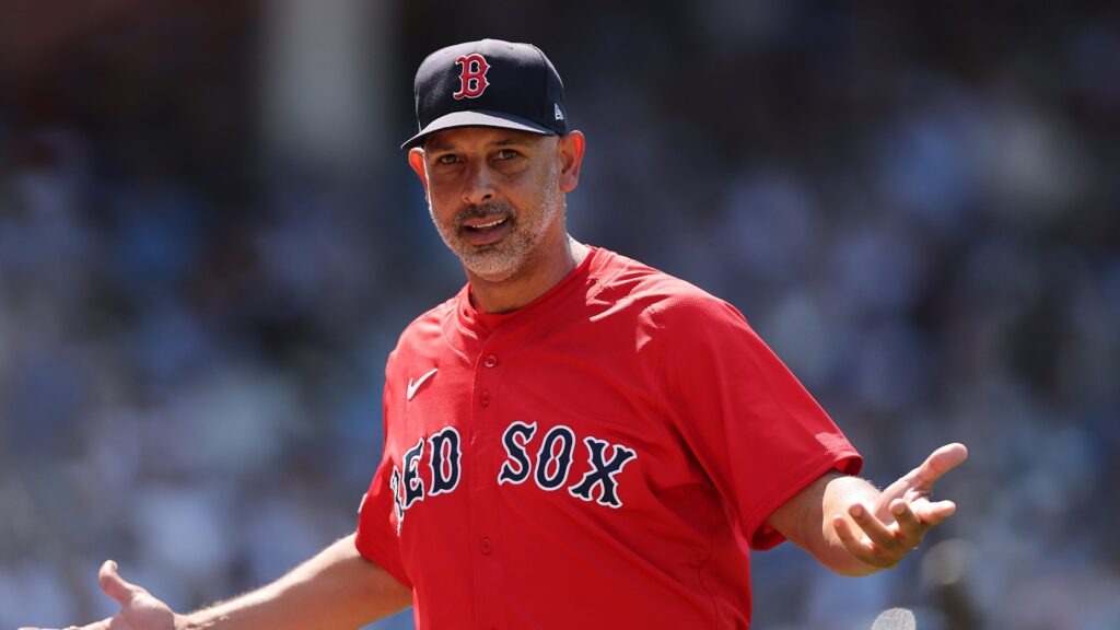 MLB Rumors: Alex Cora denies Phillies and more managers on the hot seat