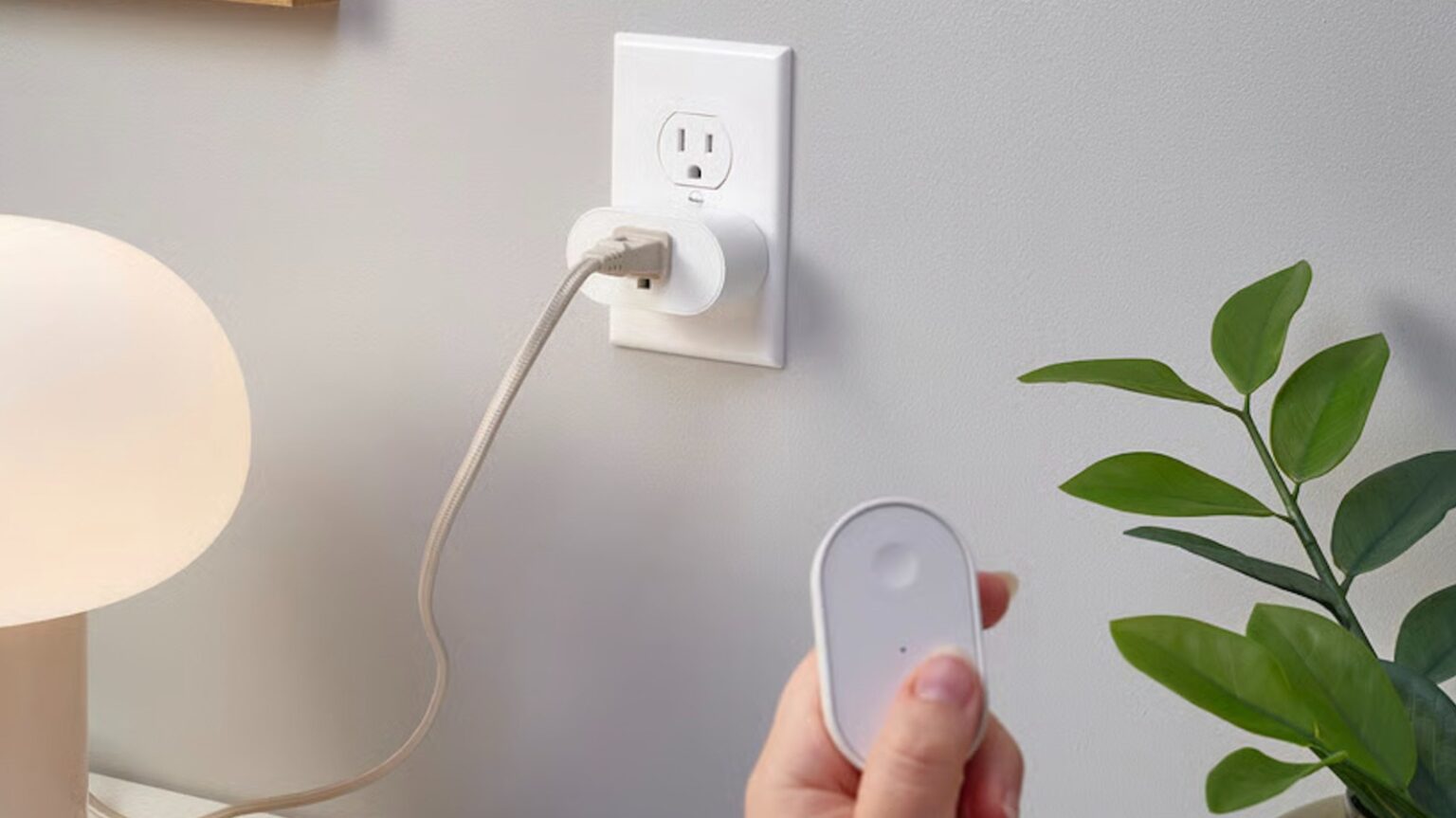 5 Top-Rated Smart Plugs That Are Super Easy To Set Up