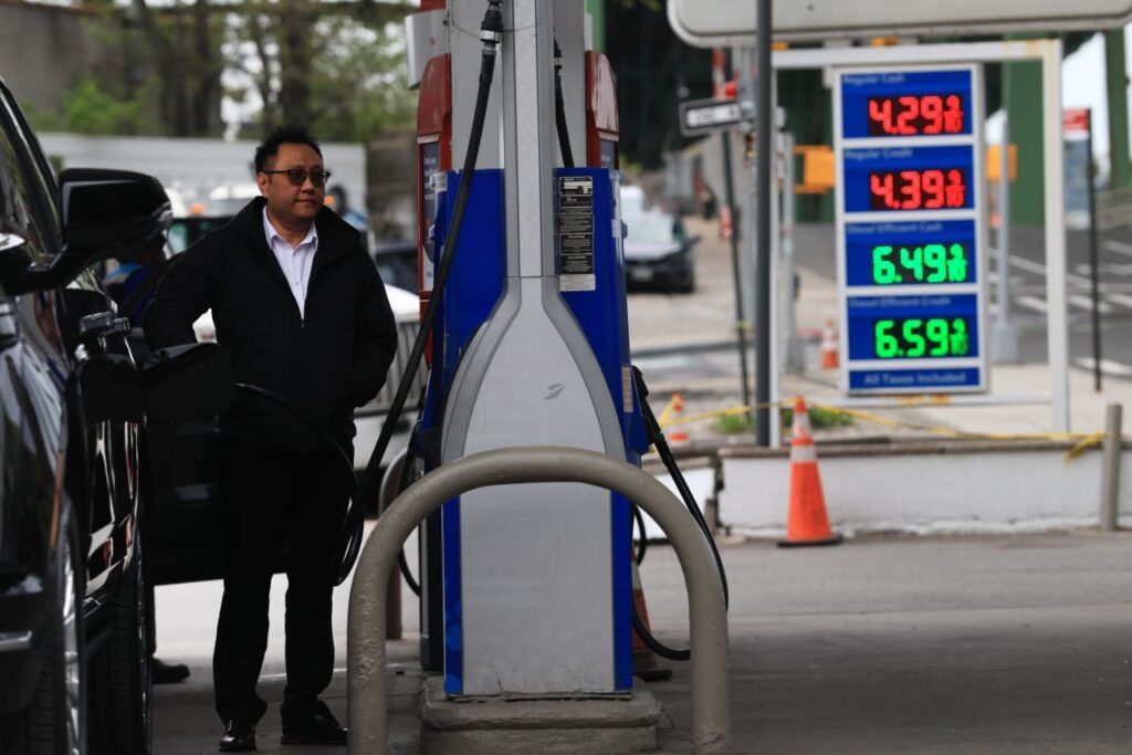 People who make less than $40,000 a year are hurt the most by the recent increase in gas prices, says the Fed