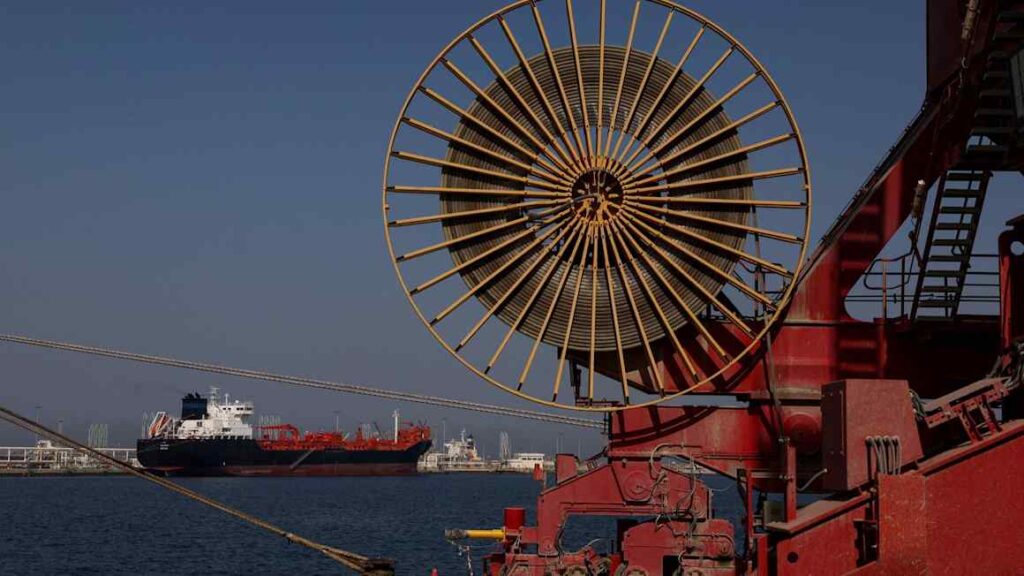 US and Iran clash in Hormuz as ceasefire comes under strain