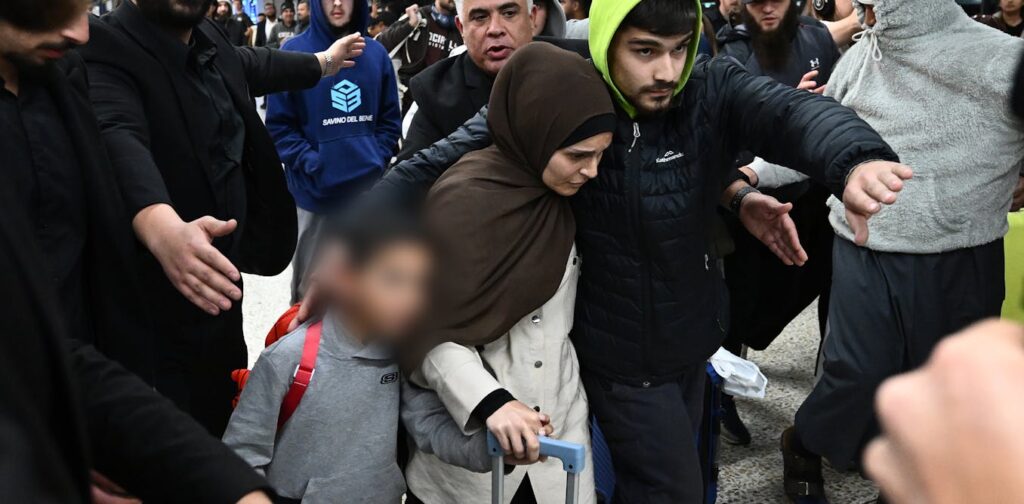 What’s next for the ISIS families? This is how ‘de-radicalisation’ programs work in Australia