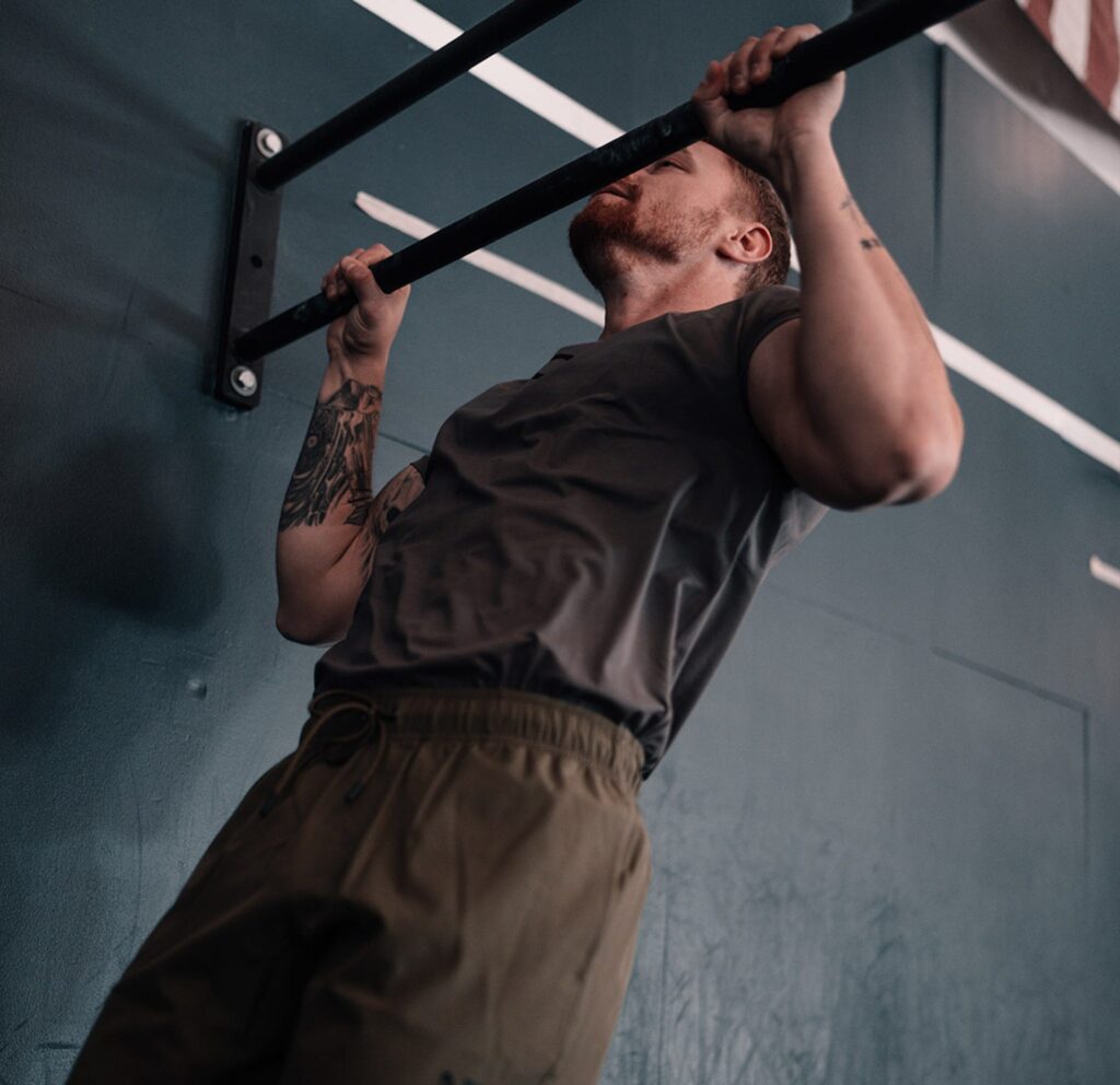 This Military-Inspired Workout Program Helps You Get Stronger at Home