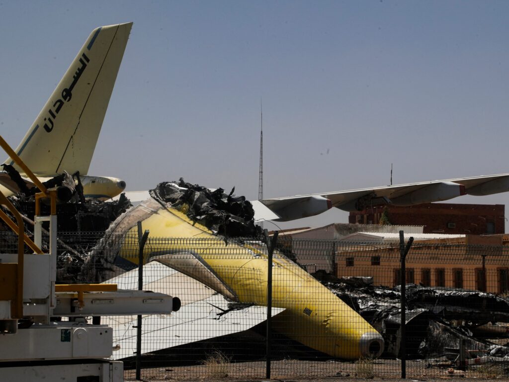 Why have peace efforts failed to end conflict in Sudan?