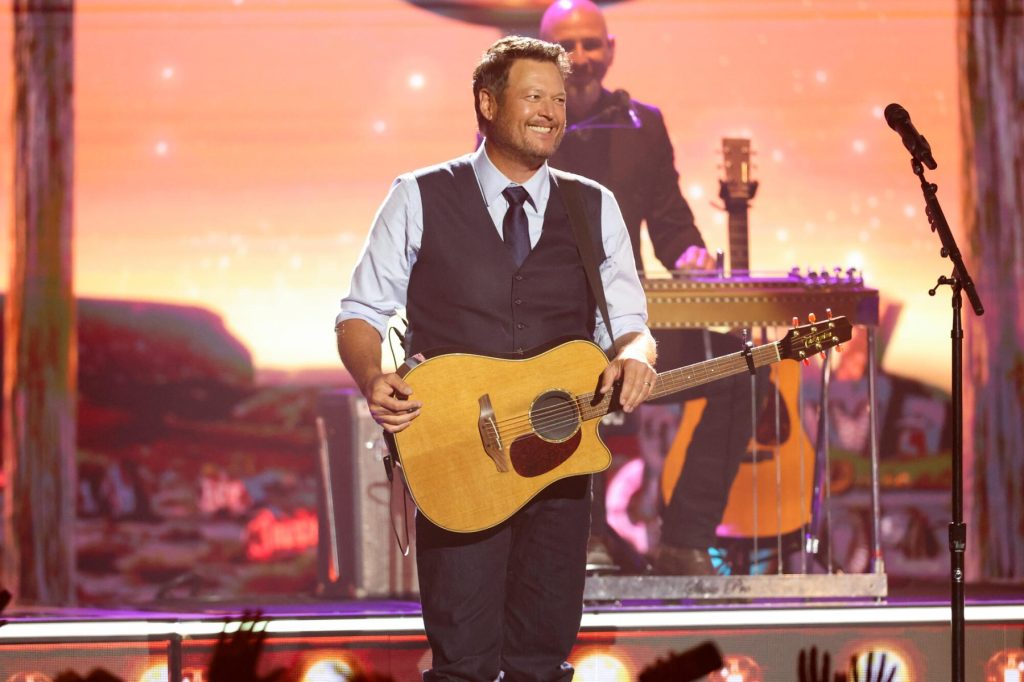 Blake Shelton Pays Tribute to the Late Don Schlitz by Leading ‘The Gambler’ Singalong at ACM Awards Blake Shelton Pays Tribute to the Late Don Schlitz by Leading ‘The Gambler’ Singalong at ACM Awards