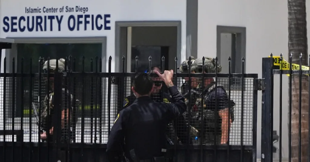 At least 3 dead in shooting at Islamic Center of San Diego, police say threat ‘neutralized’ At least 3 dead in shooting at Islamic Center of San Diego, police say threat ‘neutralized’