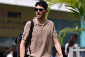 Esteban Ocon hits out at “bulls**t” claims of Ayao Komatsu dispute and early Haas F1 exit Esteban Ocon hits out at “bulls**t” claims of Ayao Komatsu dispute and early Haas F1 exit