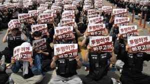 Samsung workers set for $400,000 bonus after deal to share AI profits