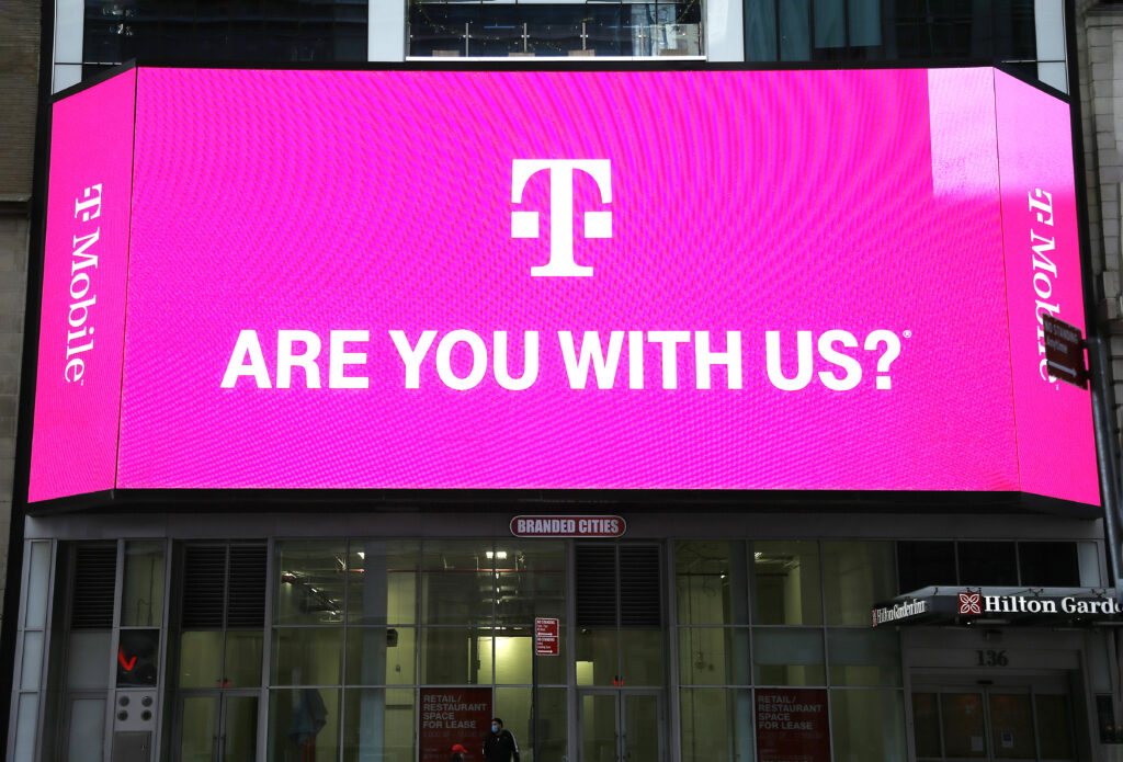 T-Mobile Fiber outage stretches into second day — as customers in multiple states struggle to get online